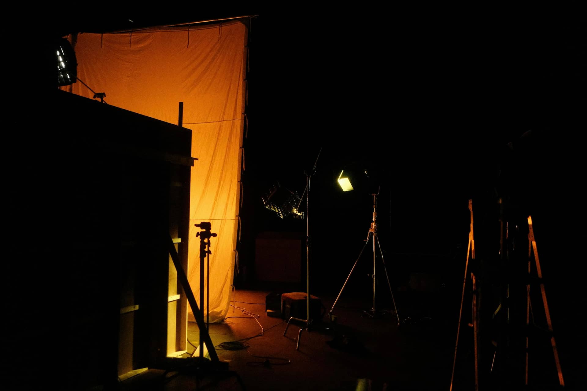 Film lighting grip